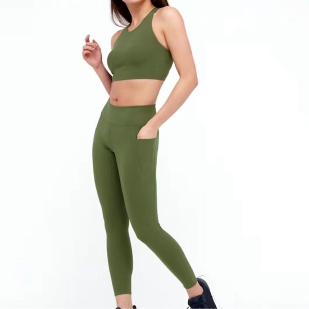 Uniqlo active yoga set